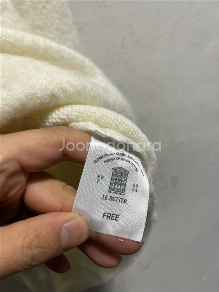 Free 르버터 오버클래식 니트--3