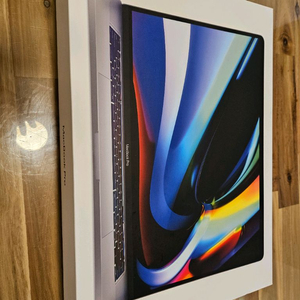 맥북 프로 16인치 풀박스 윈10설치 가능