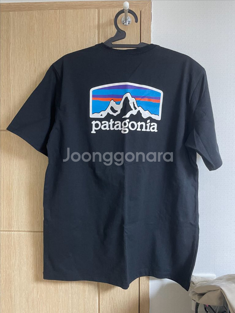 파타고니아 로고 반팔 티셔츠--0