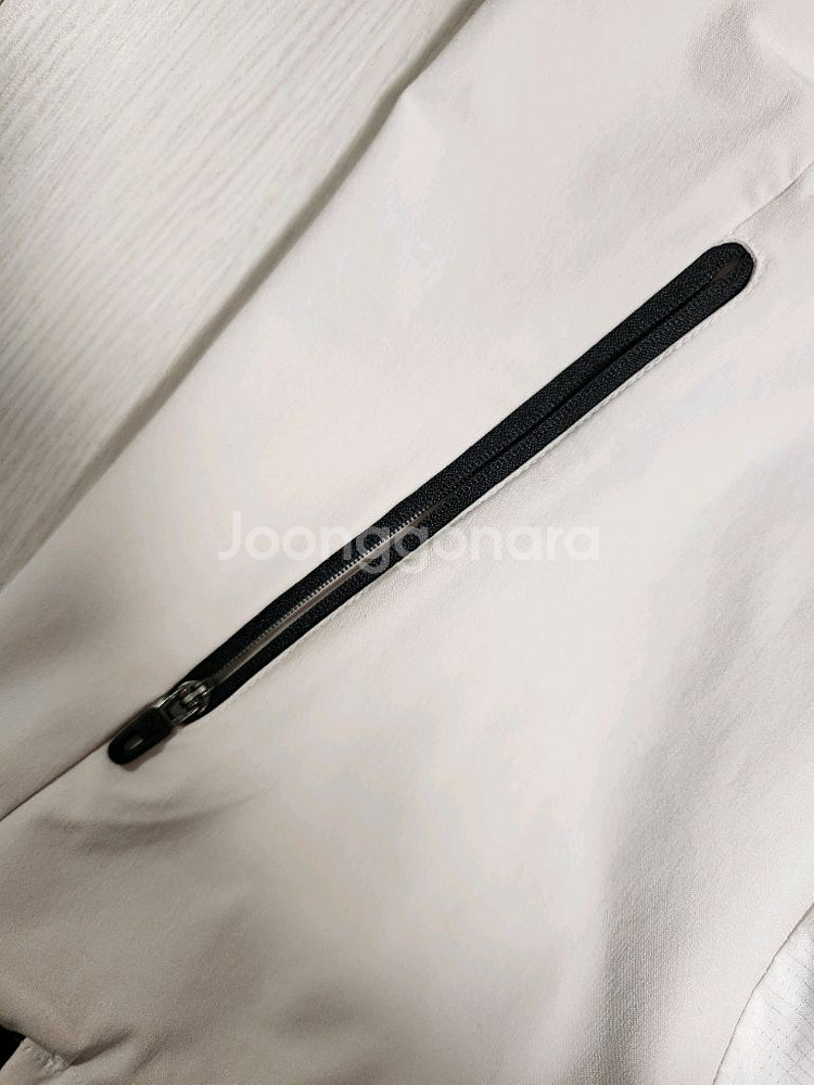 푸마 화이트 후드 집업 바람막이 사이즈xl(새상품급)오--4