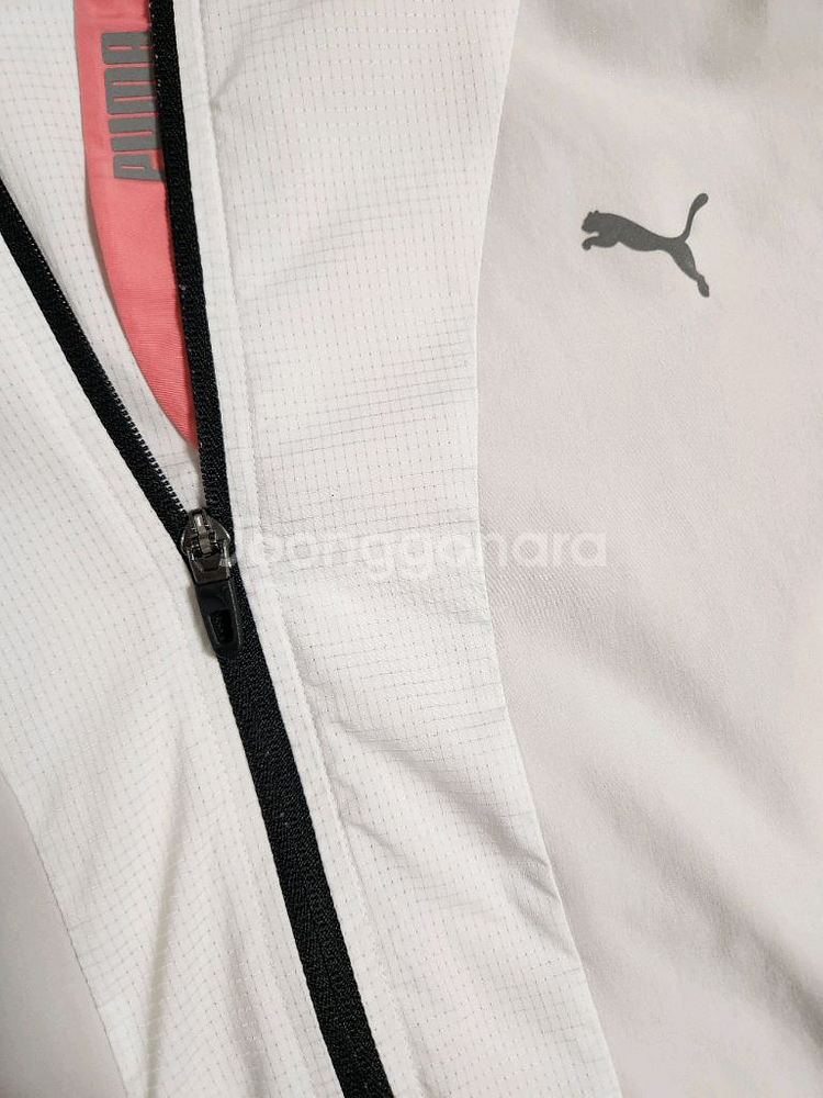 푸마 화이트 후드 집업 바람막이 사이즈xl(새상품급)오--2