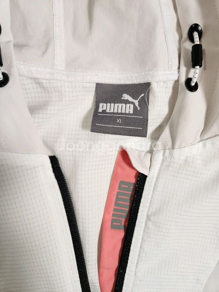 푸마 화이트 후드 집업 바람막이 사이즈xl(새상품급)오--1