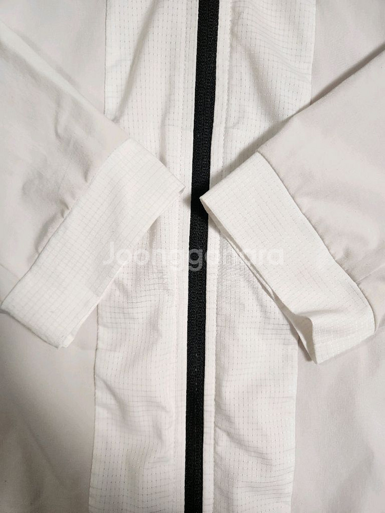 푸마 화이트 후드 집업 바람막이 사이즈xl(새상품급)오--5