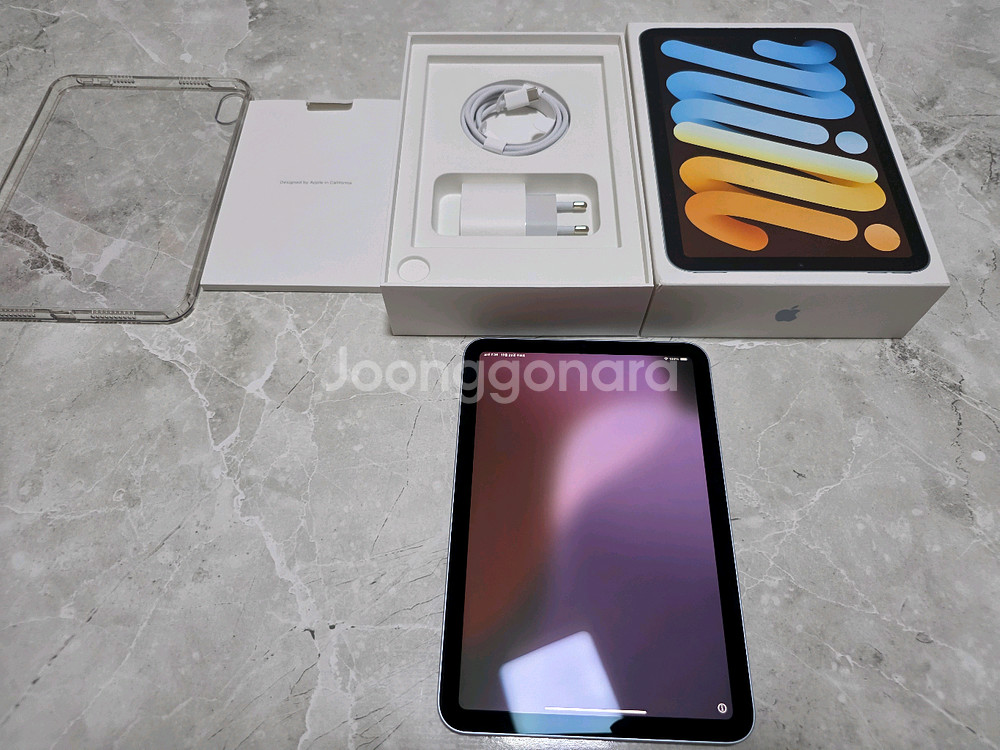 아이패드 미니 A17( 7세대 ) wifi모델 팝니다--0