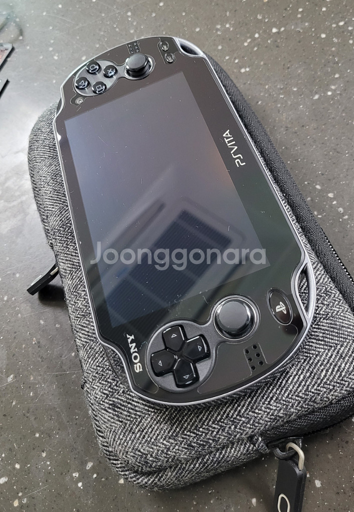 ps vita 1세대--0
