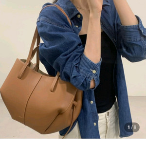 폴렌느 심 미니 토트백 팝니다(미사용)