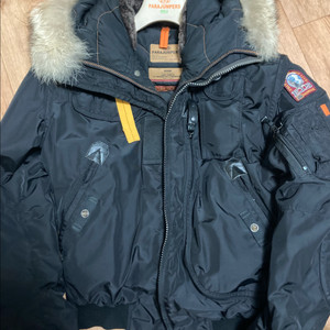 파라점퍼스 고비 블랙 (상태 최상)