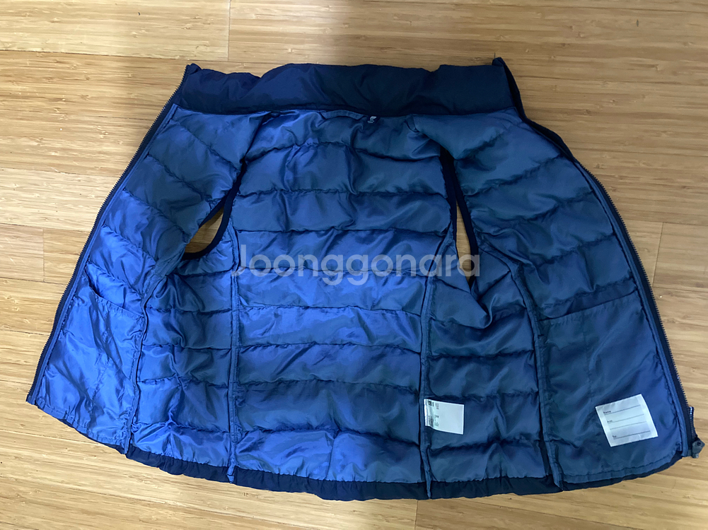 유니클로 키즈 경량 패딩 조끼 150--2