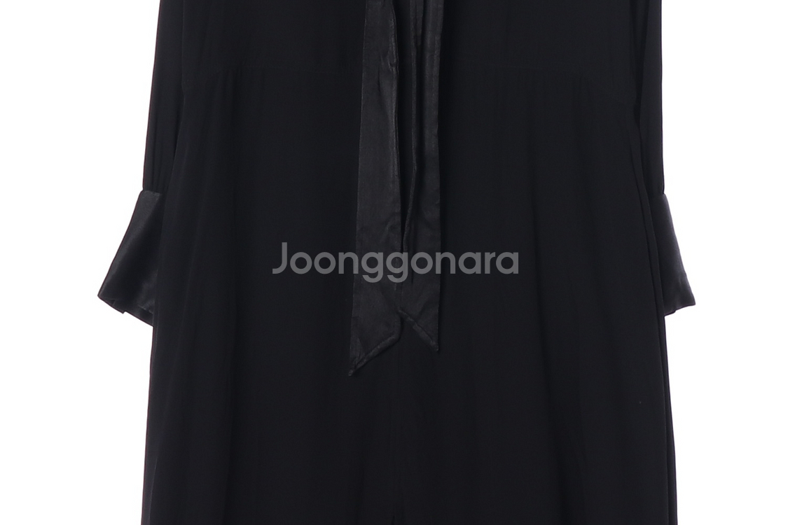 [M]자라 블랙 새틴 리본 타이 루즈핏 긴팔 롱 쉬폰 원피스--2