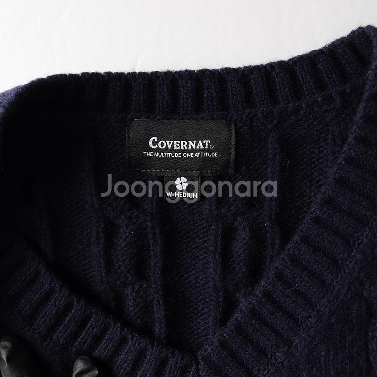 [M]커버낫 네이비 로고 꽈배기 케이블 브이넥 울 니트 베스트--4