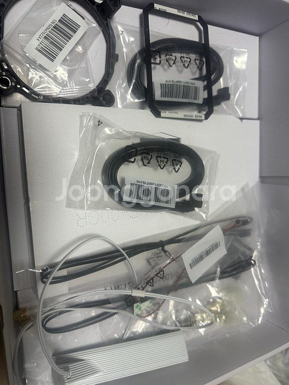 기가바이트 X670E AORUS PRO X AM5--3