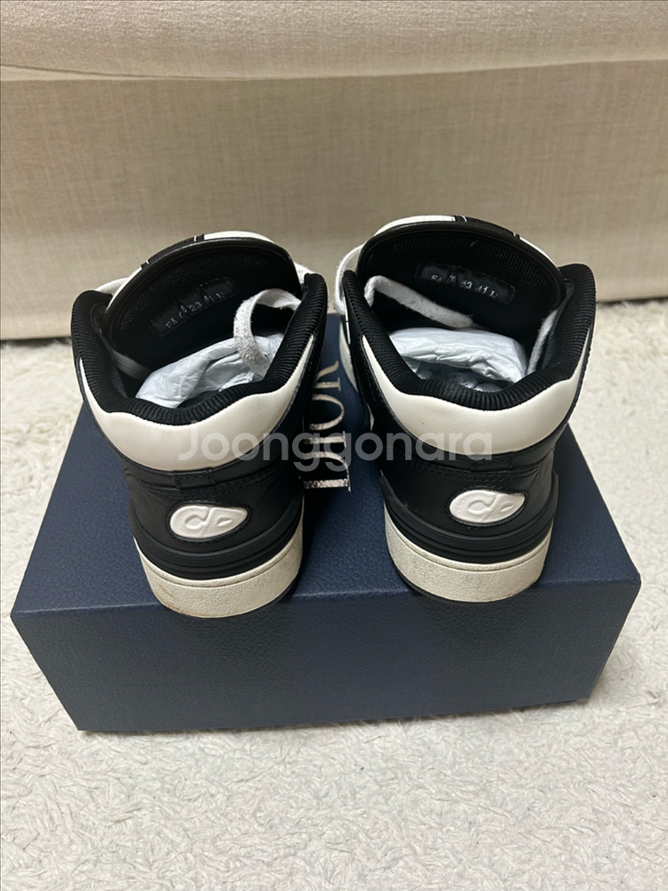 디올 스니커즈--2