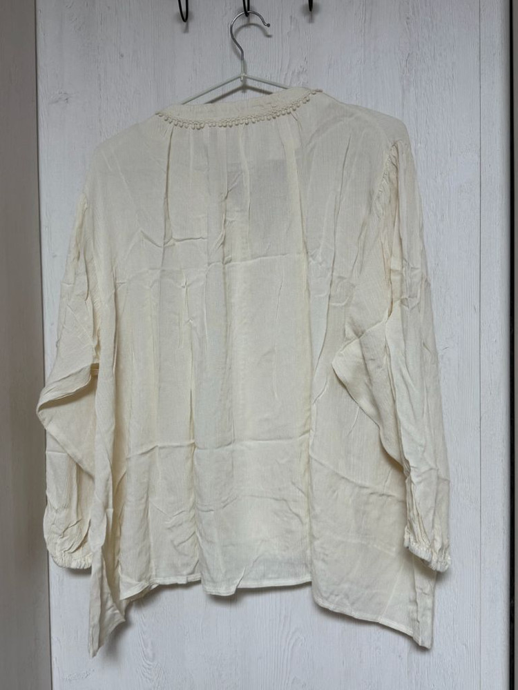 봄여름용 블라우스 프리사이즈(새상품)--3