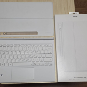 갤럭시탭 S10 플러스 AI 키보드 북커버 화이트 케이스