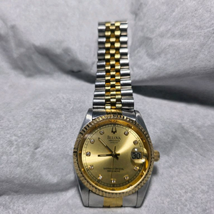 부로바 데이져스트 텐포인트 쿼츠ㆍ금장 시계