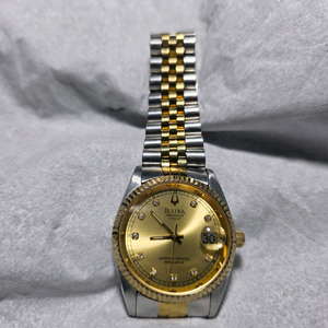 부로바 데이져스트 텐포인트 쿼츠ㆍ금장 시계