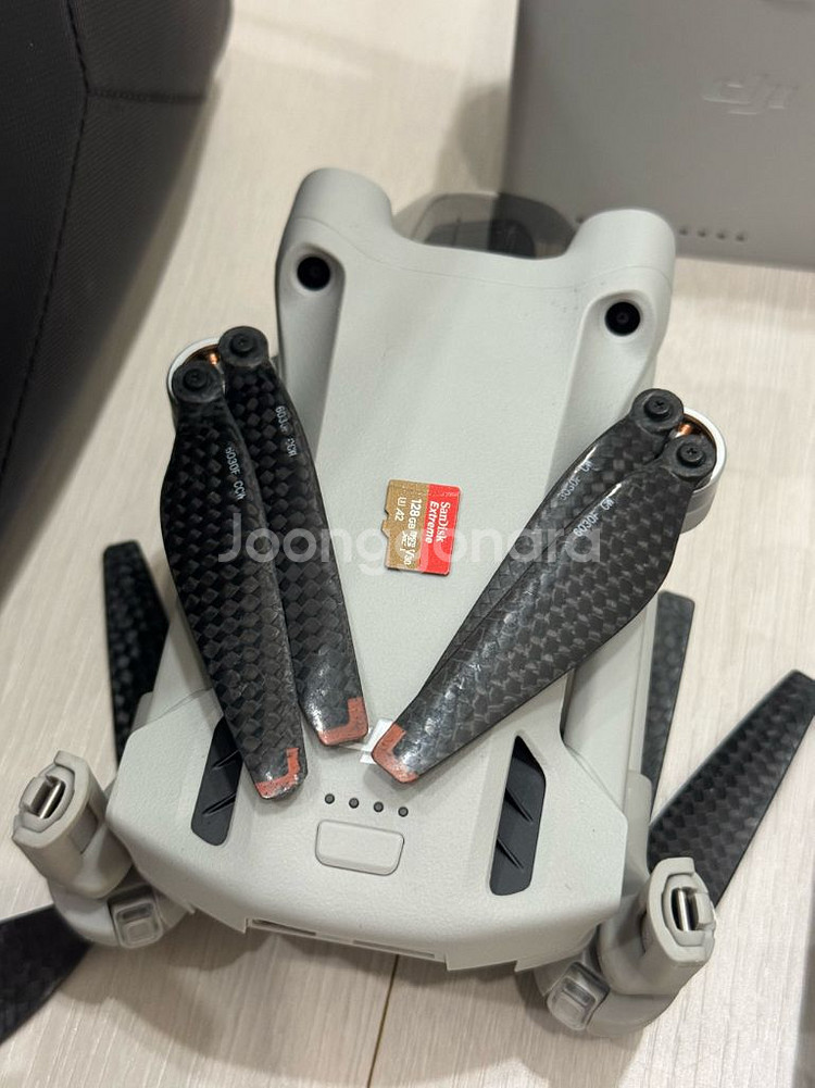 DJI 매빅 미니3프로 플라이모어킷 풀박스 판매합니다--3