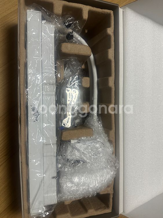 발키리 B360-GT LCD ARGB (화이트)--2