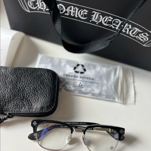 크롬하츠 보넨노이슈어 2 블랙 브러쉬드 실버 미국 매장 정품 운포335