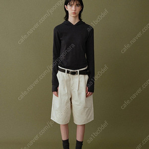 어그스트 후디 롱 슬리브 차콜 새상품