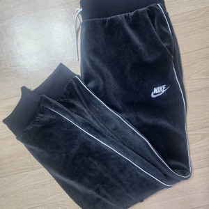 나이키 벨벳 조거팬츠