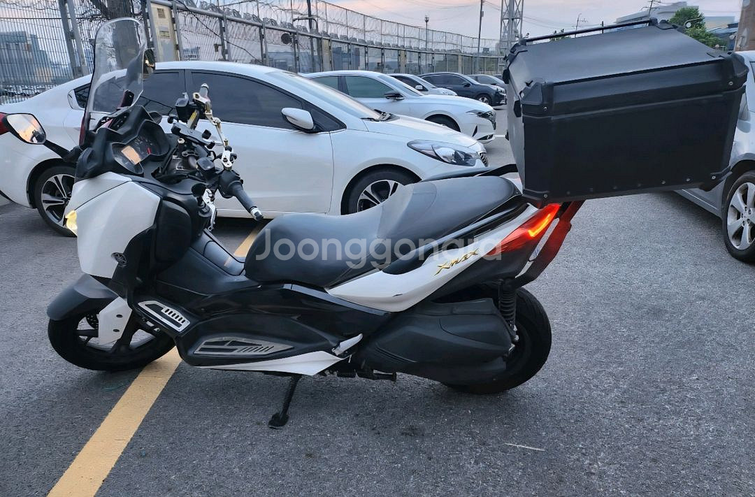 야마하 xmax300 스쿠터--2
