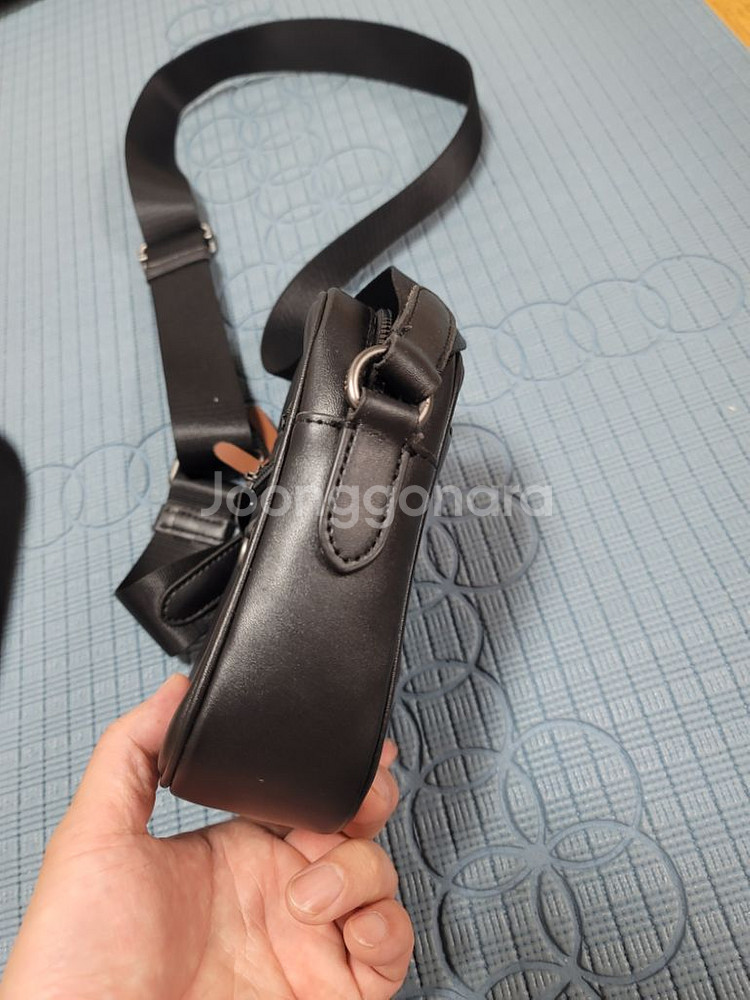 코치 미니 크로스백--4