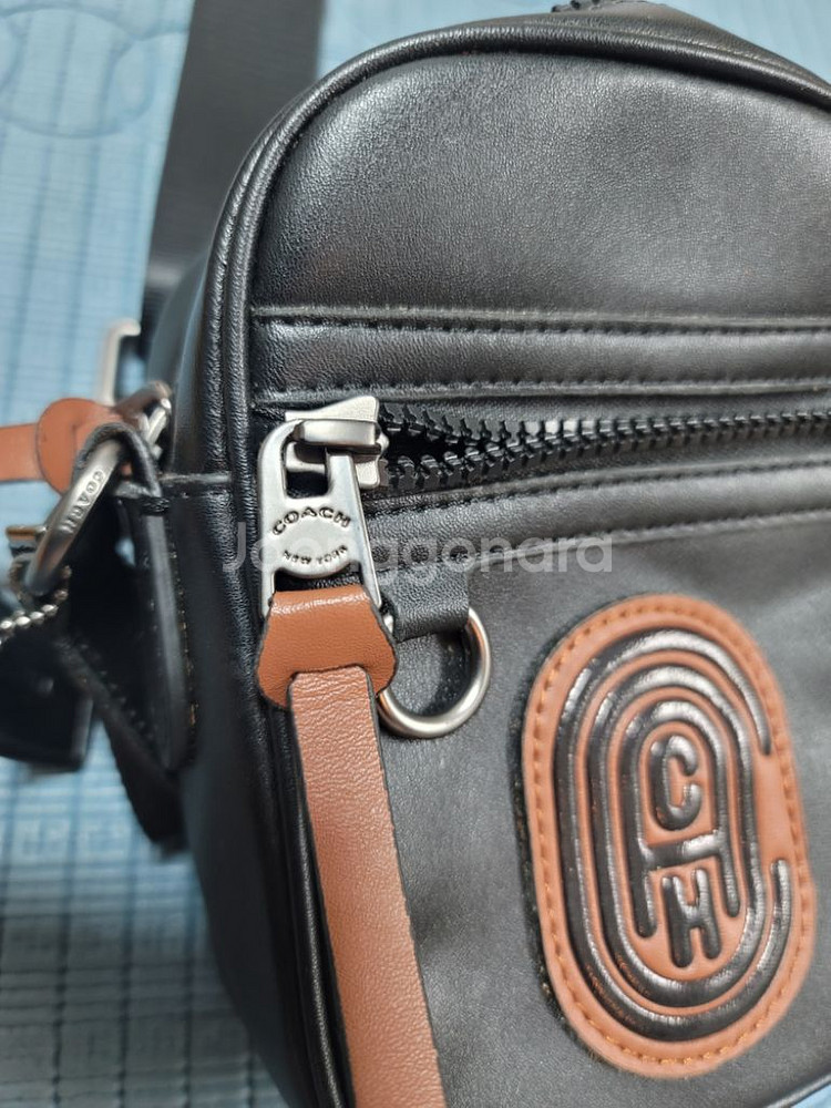 코치 미니 크로스백--7