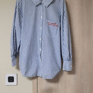 질스튜어트 스트라이프 셔츠(사이즈55)