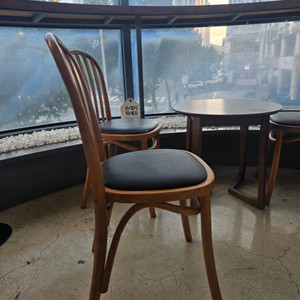 원목의자,카페의자,인테리어의자,엔틱의자