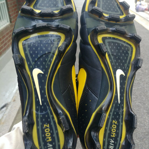 나이키 에어 좀 레전드 265m 270m