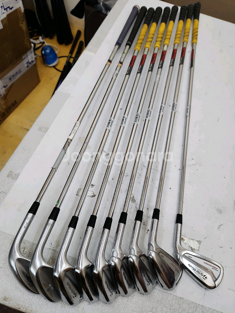 40만 테일러메이드 경량스틸 아이언 등 남성용 중고골프채 풀세트--3