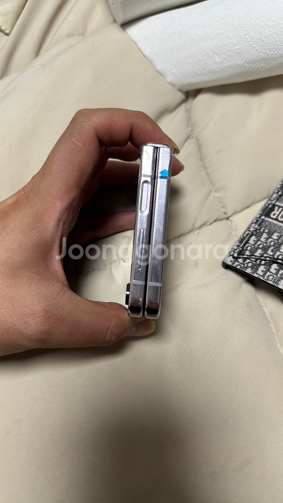 갤럭시 Z플립5 512(삼성올교체새제품)--4