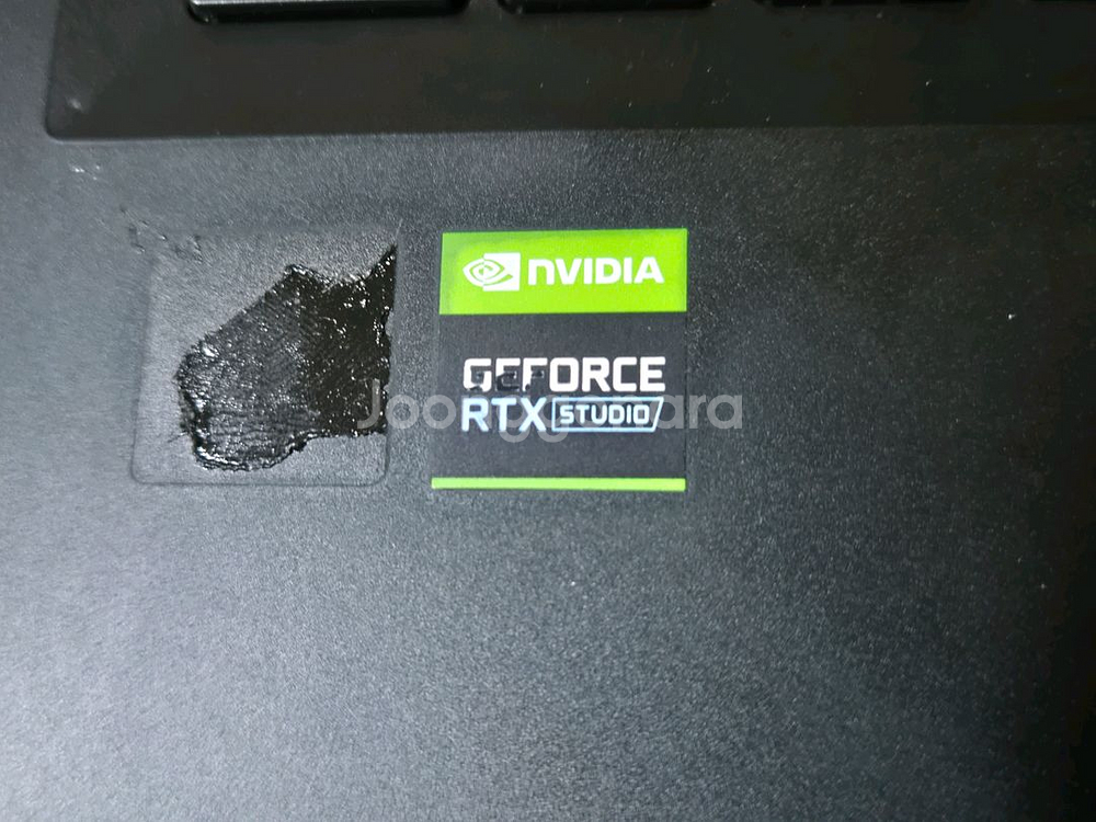 부품용) 게이밍 노트북 i9 9980HK 기가바이트 노트북--3