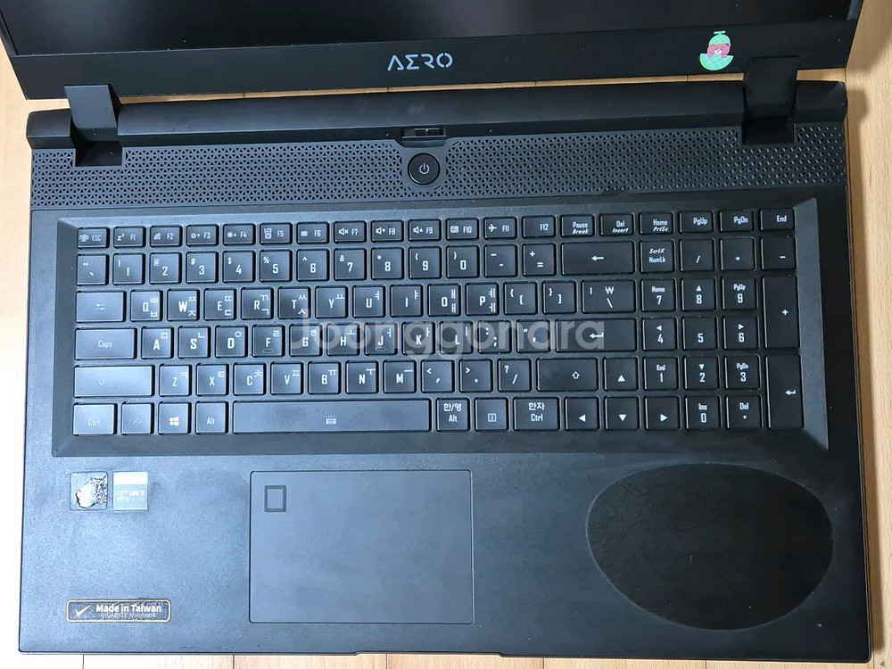 부품용) 게이밍 노트북 i9 9980HK 기가바이트 노트북--2