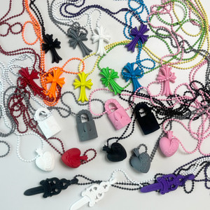 크롬하츠 실리콘 목걸이 팬던트