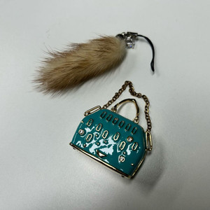 브루노말리 미니 핸드백 장식 + 퍼 고리 일괄 팝니다