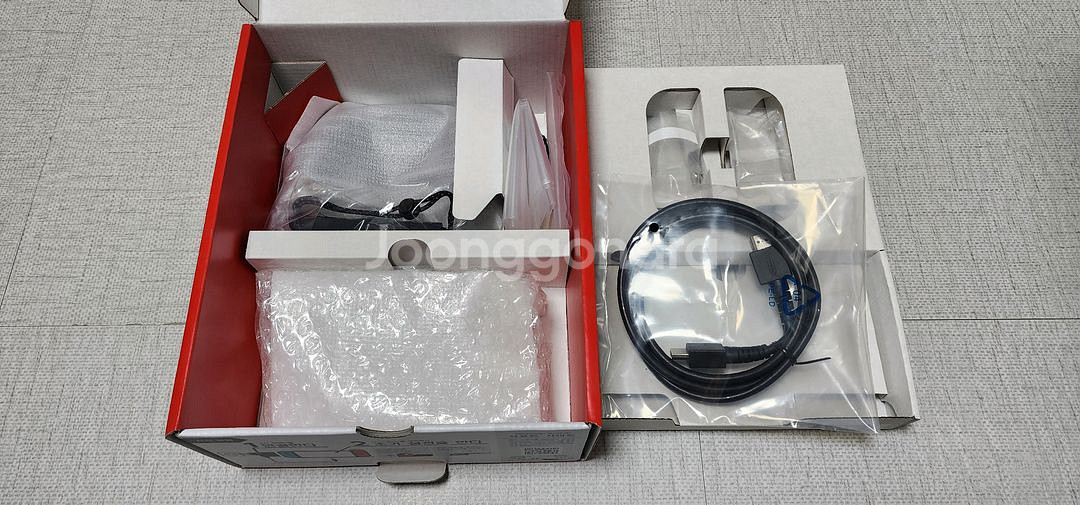 닌텐도 스위치 OLED 본체 + 케이스--3