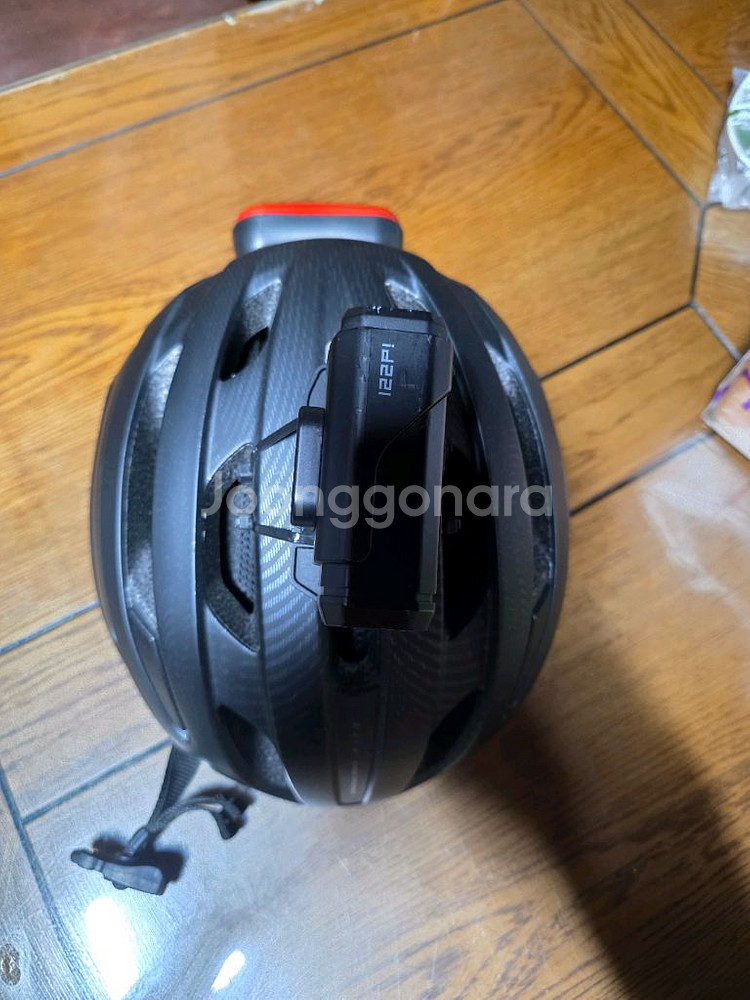 라이딩 오토바이 자전거 배달 헬멧 액션캠 후미등 포함 풀세팅 헬맷 판매합니다--3