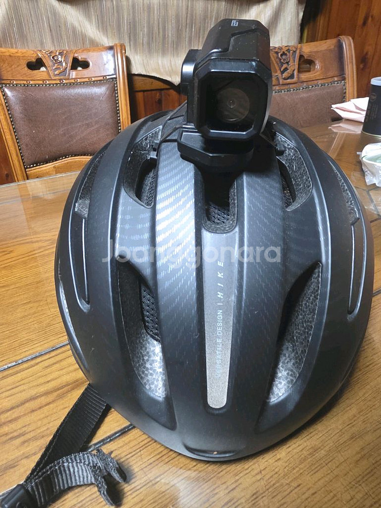 라이딩 오토바이 자전거 배달 헬멧 액션캠 후미등 포함 풀세팅 헬맷 판매합니다--2