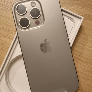 (새제품/리퍼)아이폰15 프로 네츄럴 티타늄 256GB