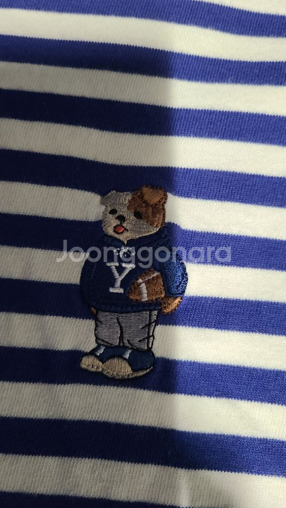 예일 스트라이프 자수 티셔츠--4