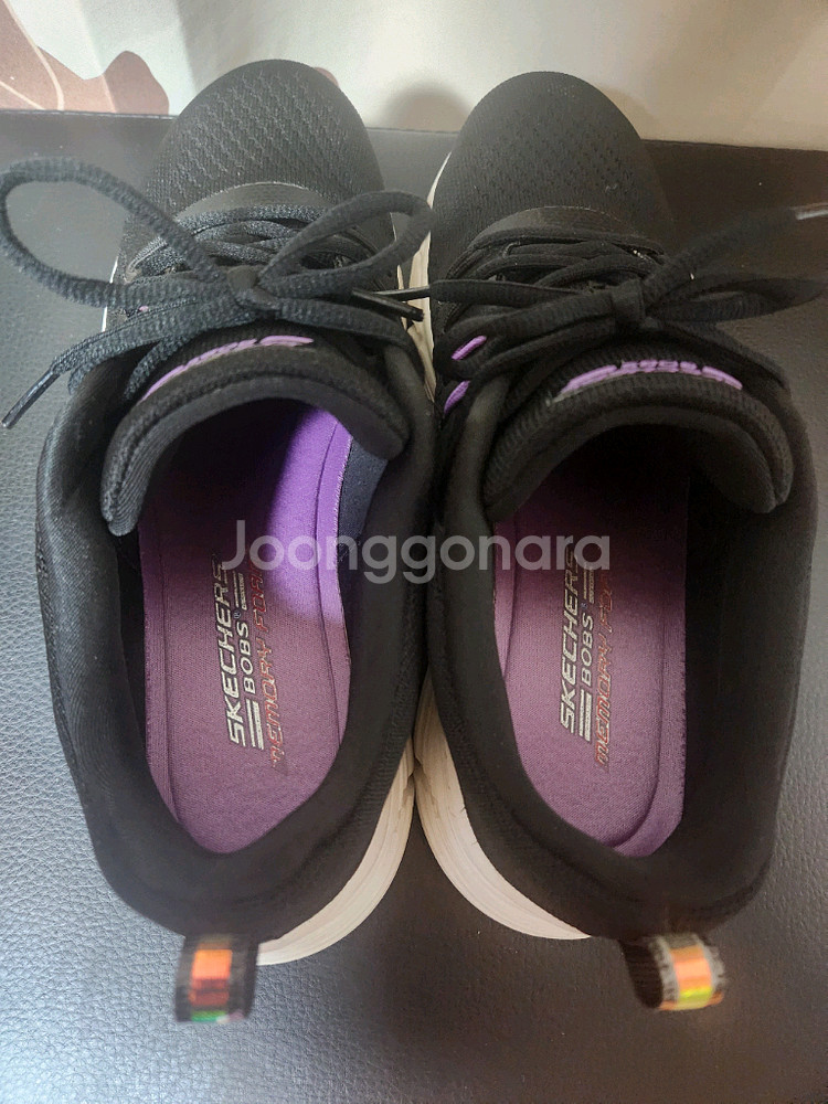 스케쳐스 여성 블랙 색상 운동화--3