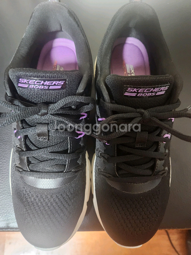 스케쳐스 여성 블랙 색상 운동화--1