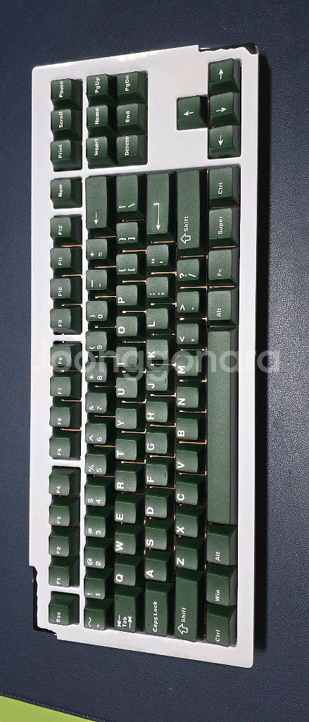 스텔라87 풀알루 키보드 판매합니다--1