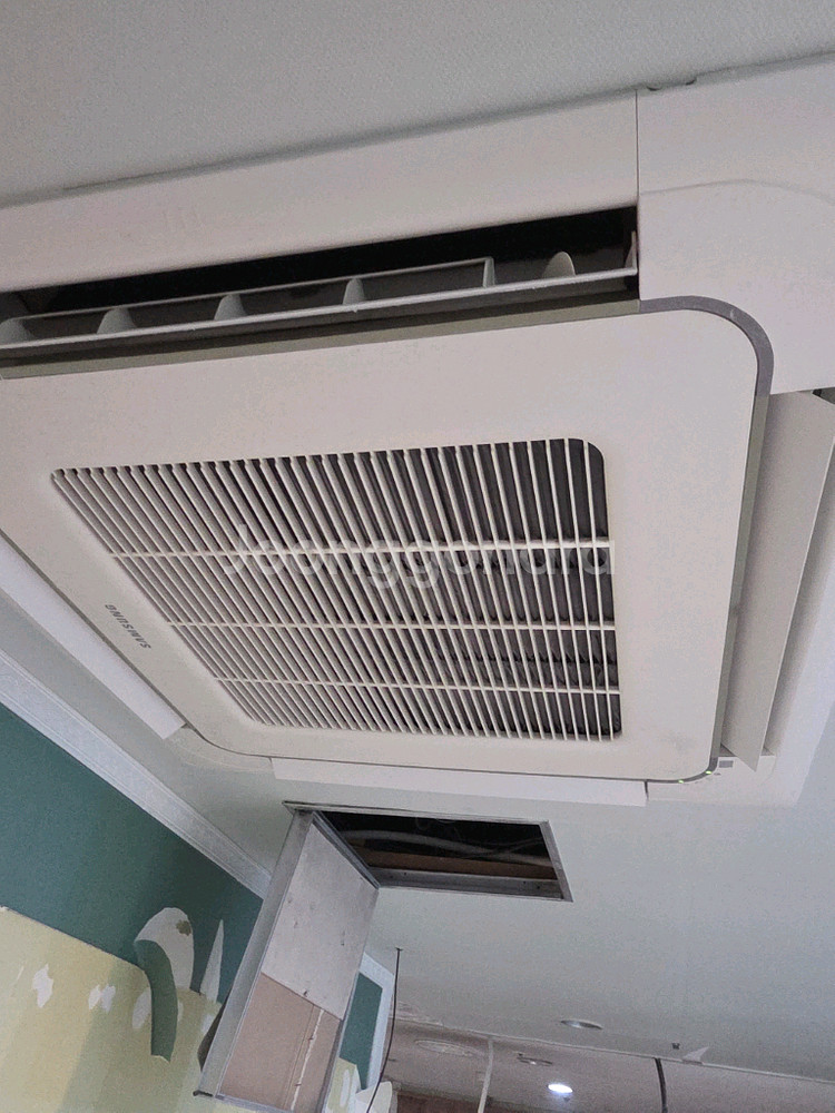 삼성 비스포크 스탠드형 에어컨--0