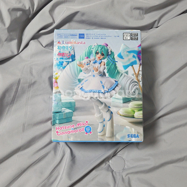 하츠네미쿠 시나모롤 화이트 드레스 세가 루미나스타 피규어--4