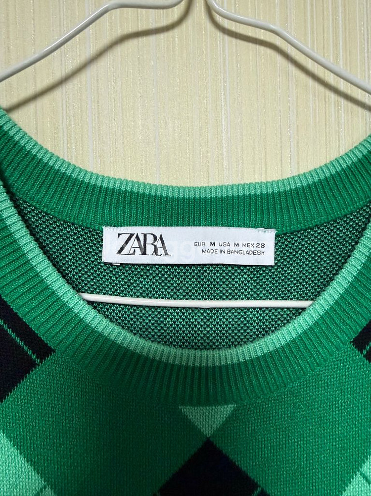 자라 다이아몬드 체크 니트 원피스--12