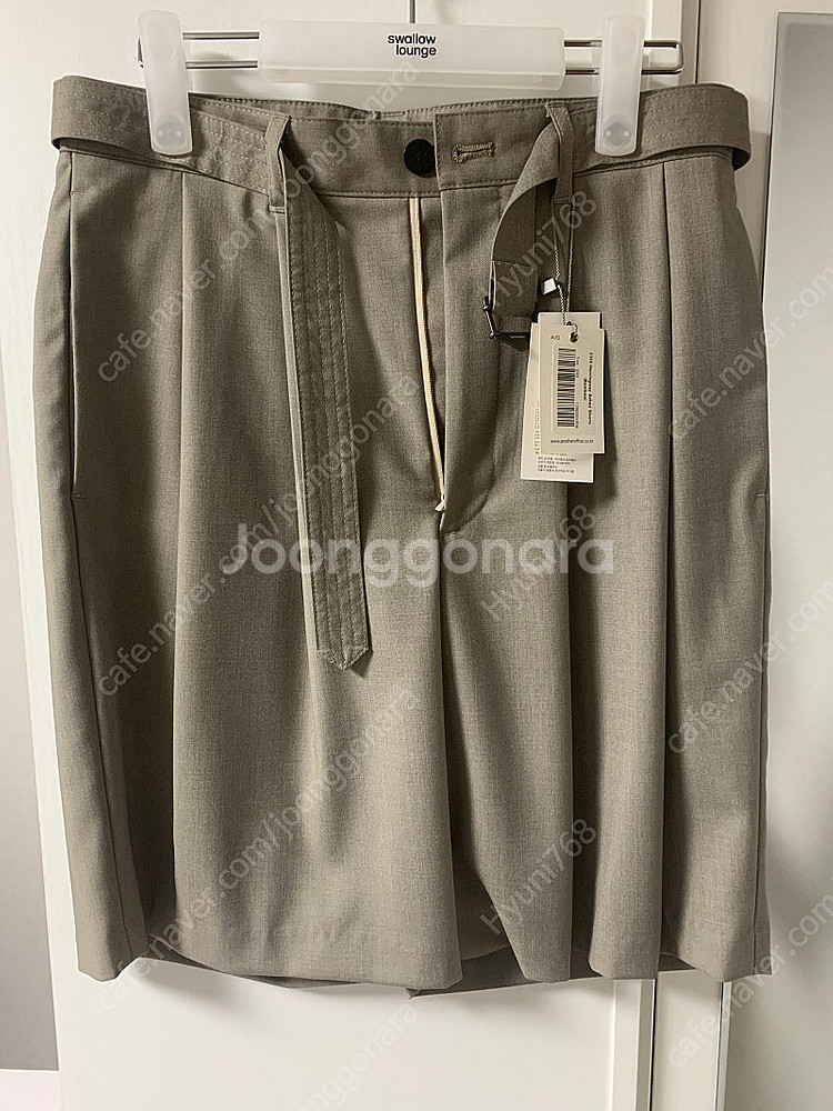 23ss어나더오피스 헤밍웨이 벨티드 반바지 밤부색상 00사이즈 새상품 판매--0