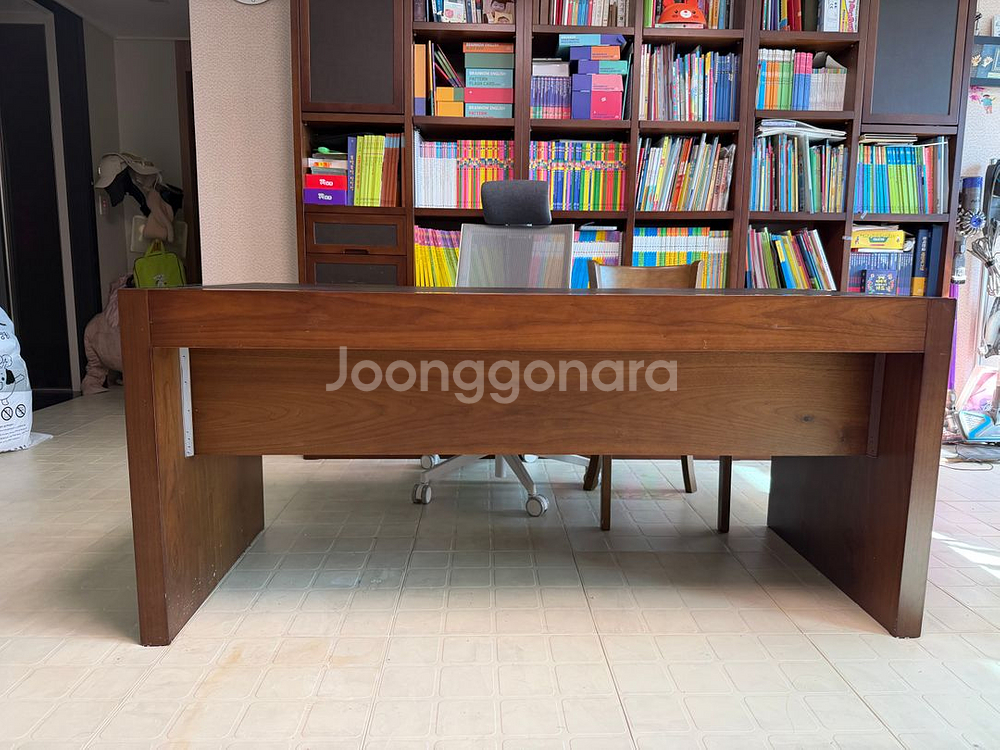 원목 데스크 책상 (진짜 가죽) 실구매가 100만원->95000원--1